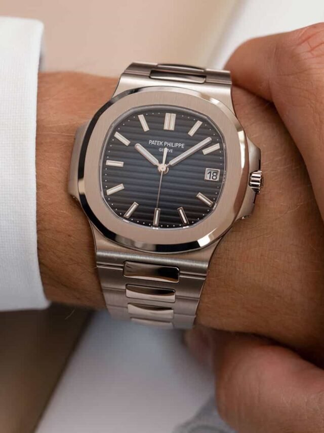 Patek-Philippe-Nautilus-5811-1G-001-in-white-gold-Wristshot-2048x1365 (1)