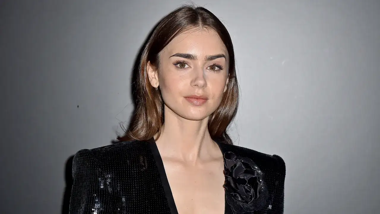 Lily-collins-watch-collection-is-glorious