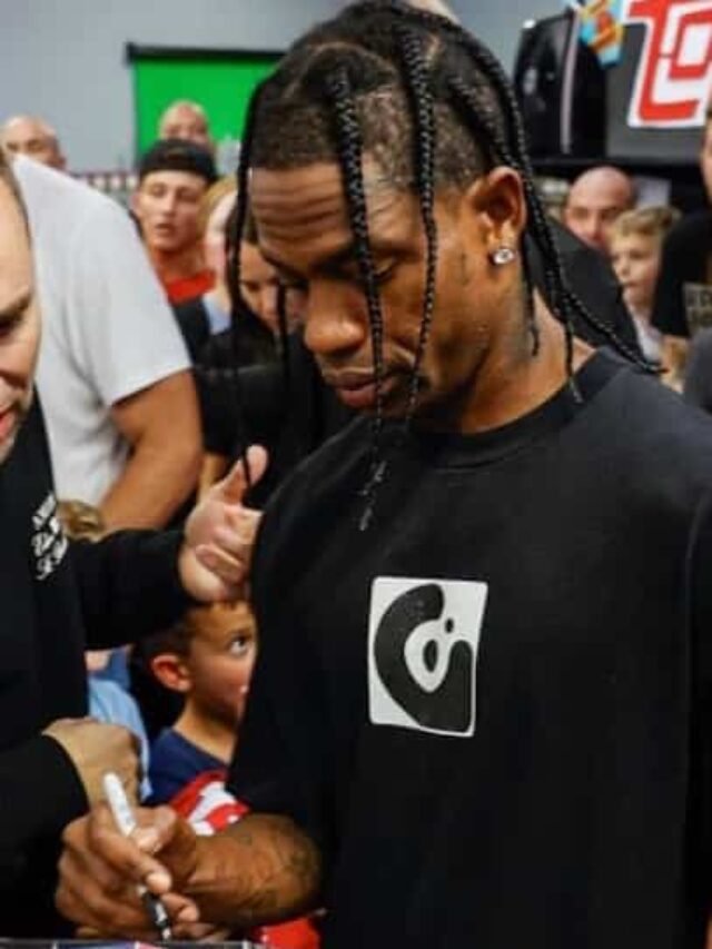 travis-scott-spotted-wearing-audemars-piguet